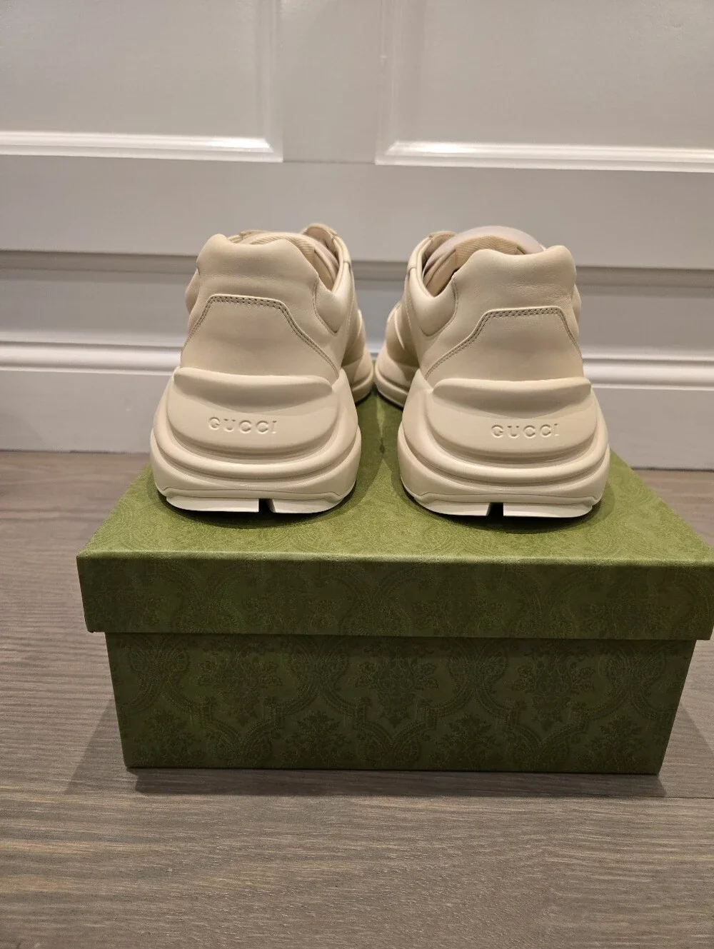 $990 GUCCI Rhyton Interlocking G Ivory/Blue Leather Sneakers UK 12.5 US 13 EU 46